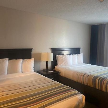 Country Inn & Suites By Radisson, Kansas City At Village West, Ks Bonner Springs エクステリア 写真