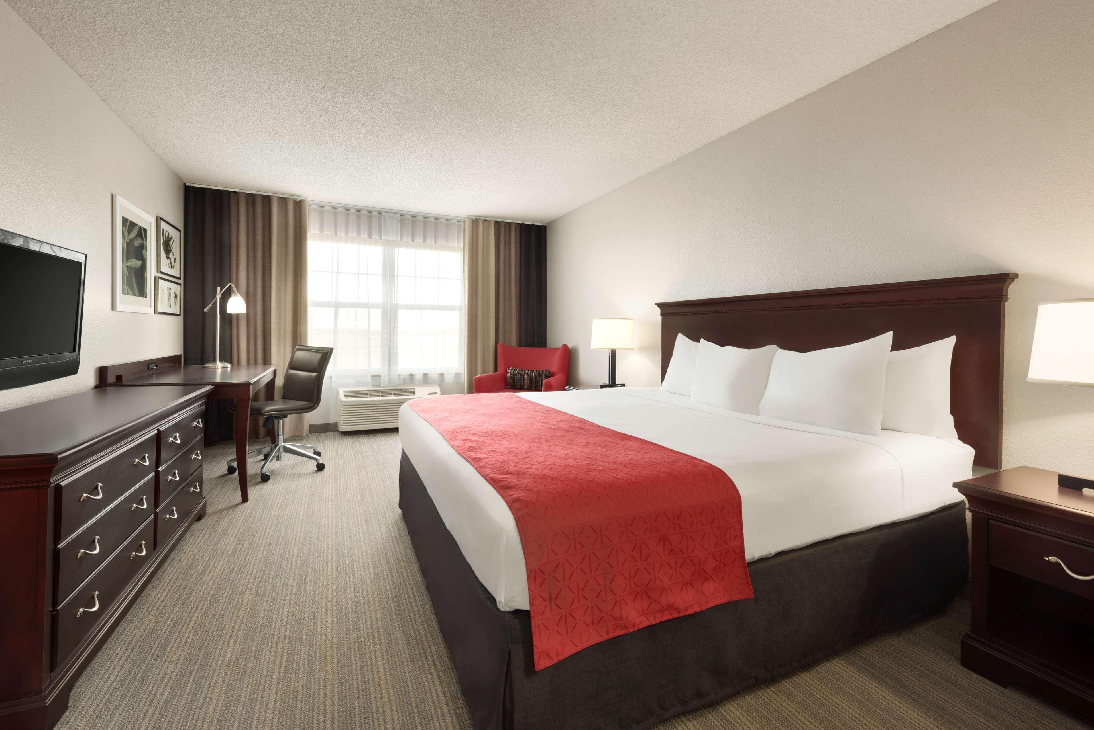 Country Inn & Suites By Radisson, Kansas City At Village West, Ks Bonner Springs エクステリア 写真