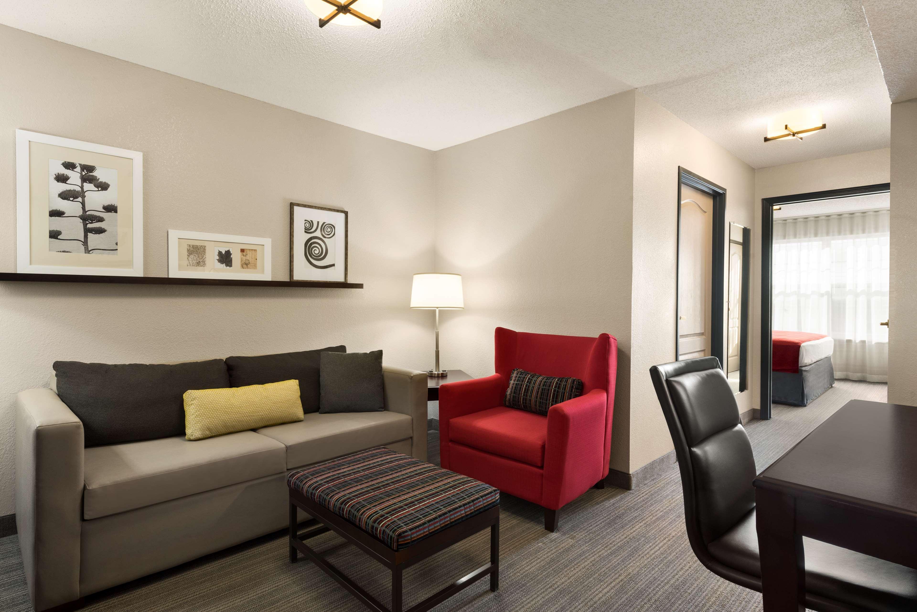 Country Inn & Suites By Radisson, Kansas City At Village West, Ks Bonner Springs エクステリア 写真