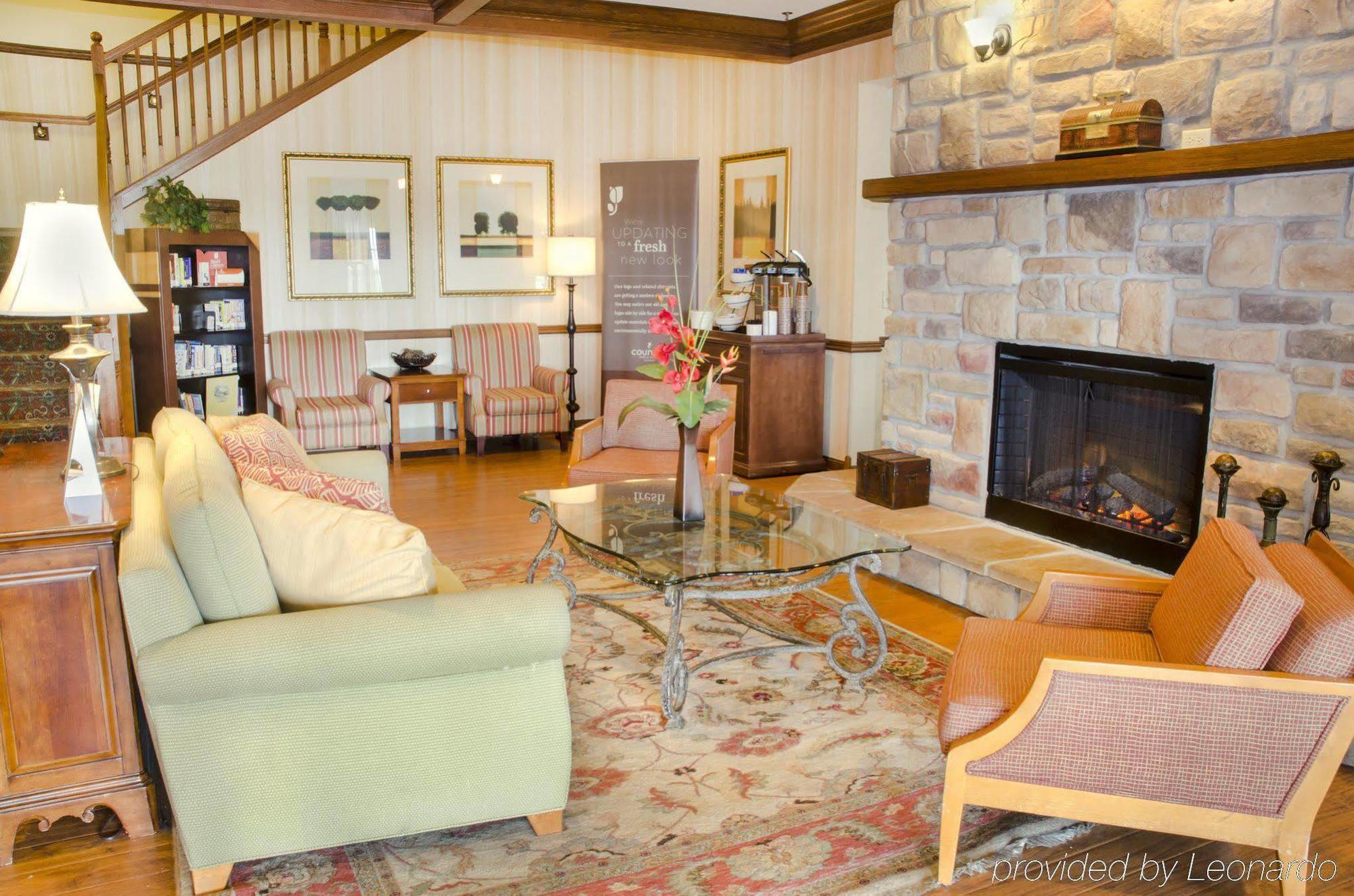 Country Inn & Suites By Radisson, Kansas City At Village West, Ks Bonner Springs エクステリア 写真